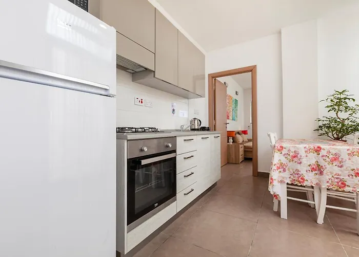 Perfect Seaview Penthouse Daire