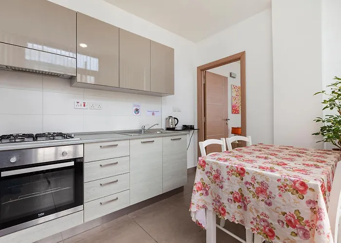 Perfect Seaview Penthouse Daire St. Paul's Bay